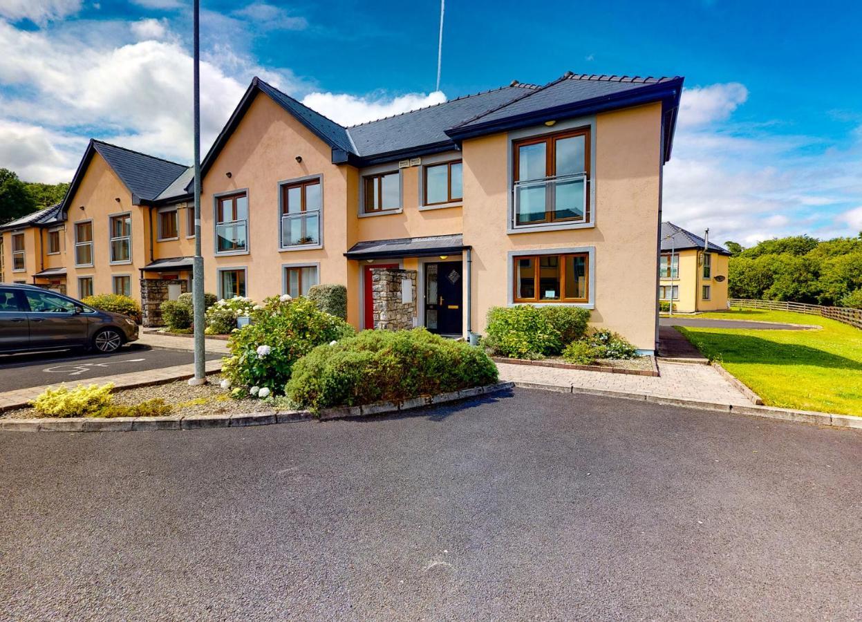 Lakeside Holiday Homes - Type B By Trident Holiday Homes Killaloe Eksteriør billede