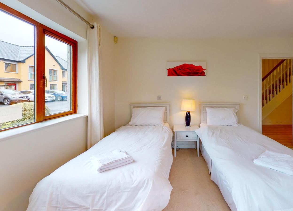 Lakeside Holiday Homes - Type B By Trident Holiday Homes Killaloe Eksteriør billede