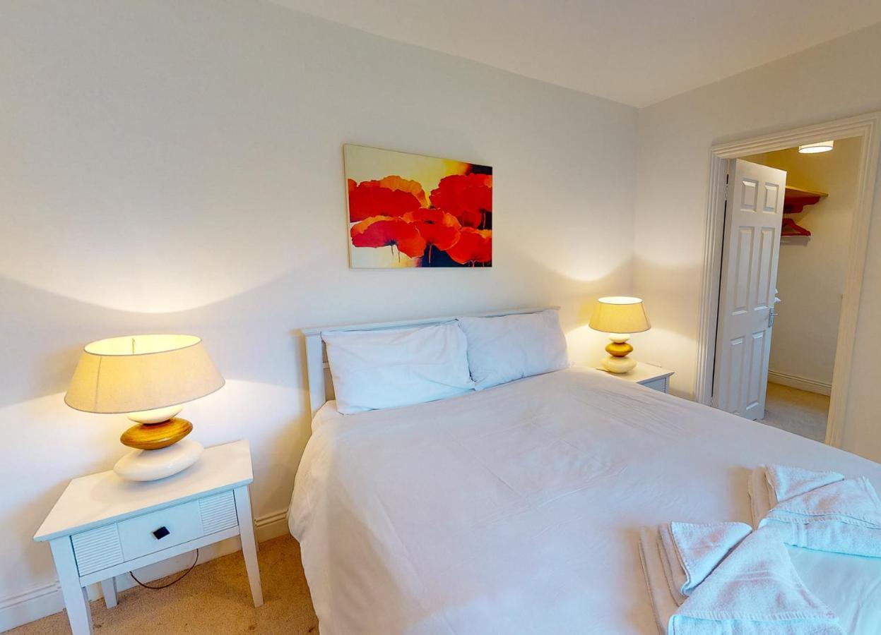 Lakeside Holiday Homes - Type B By Trident Holiday Homes Killaloe Eksteriør billede