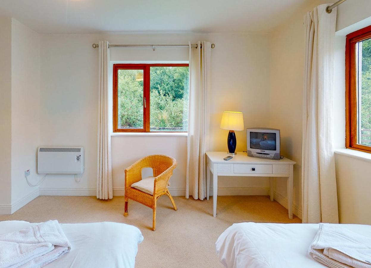 Lakeside Holiday Homes - Type B By Trident Holiday Homes Killaloe Eksteriør billede