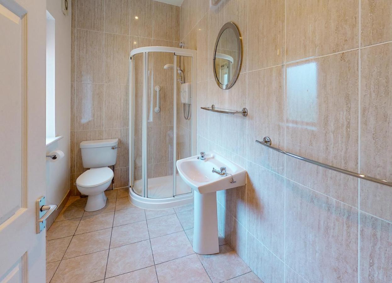 Lakeside Holiday Homes - Type B By Trident Holiday Homes Killaloe Eksteriør billede